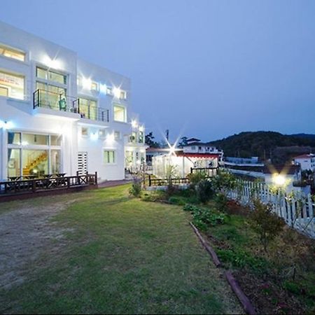 Sunmoon Pension Yeosu Buitenkant foto