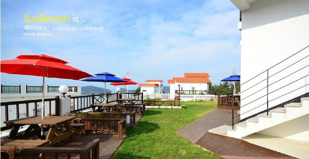 Sunmoon Pension Yeosu Buitenkant foto