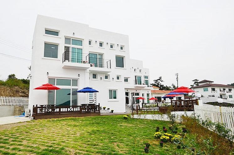 Sunmoon Pension Yeosu Buitenkant foto